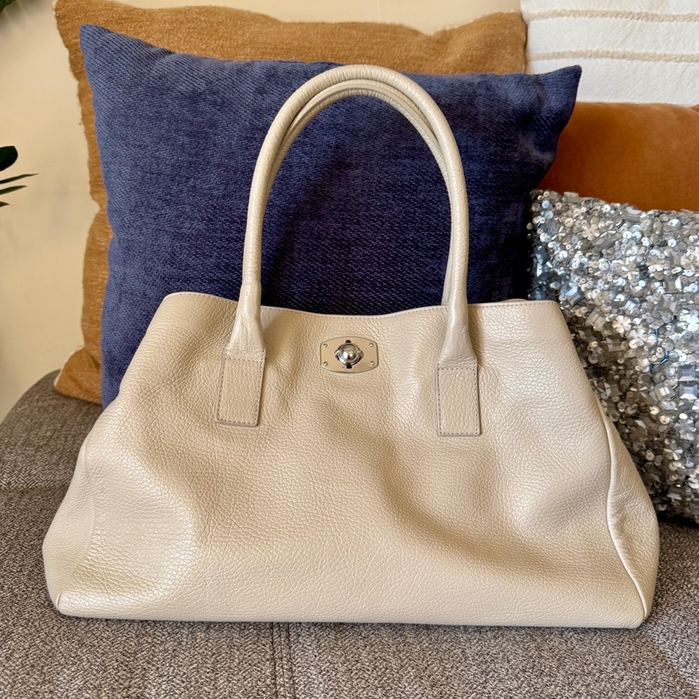 Furla Pebble Leather Tote in Stone